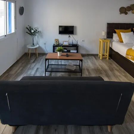 Studio Malaka, Enjoy And The Sea Apartman *
